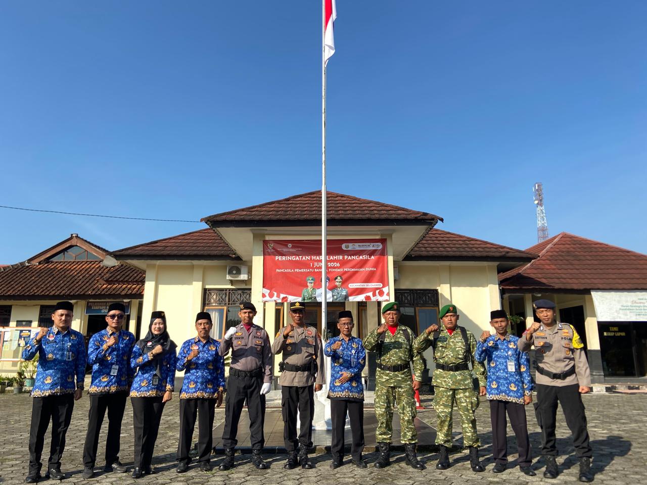 upacara-peringatan-hari-lahir-pancasila-tahun-2026-di-kecamatan-selomerto